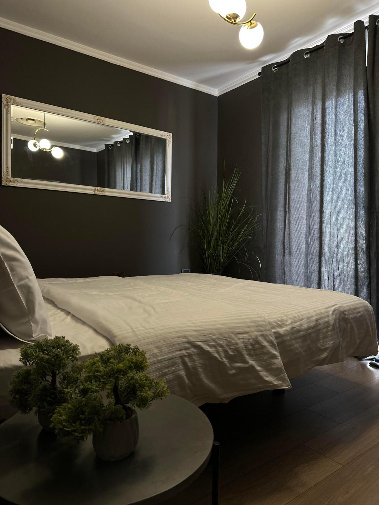 Hotel Misk & Tirana