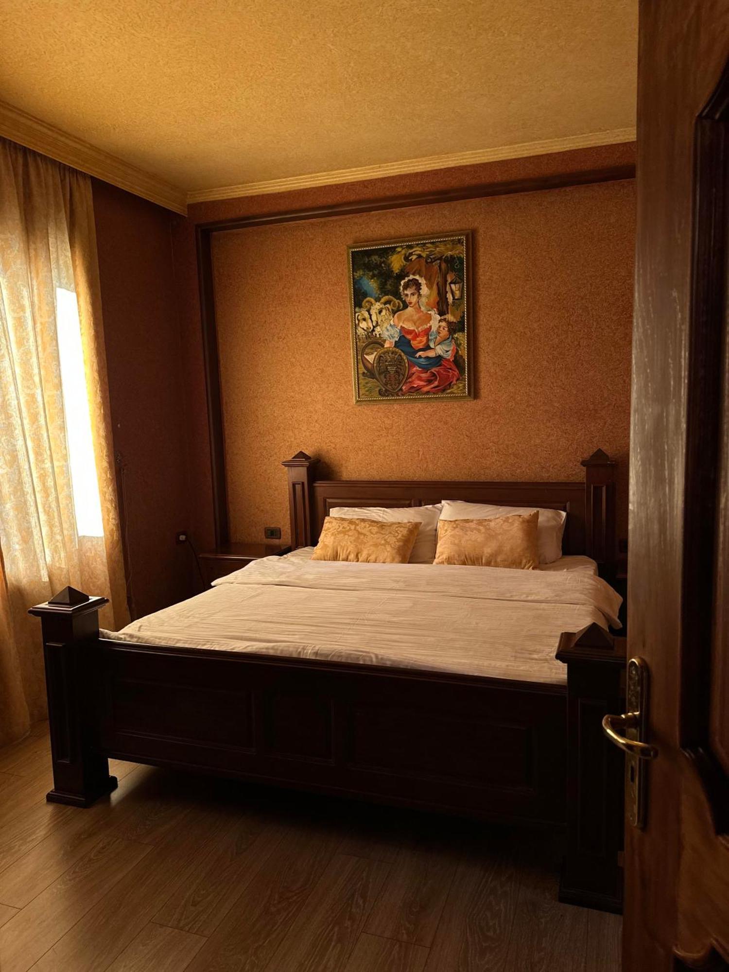 Misk & Hotel