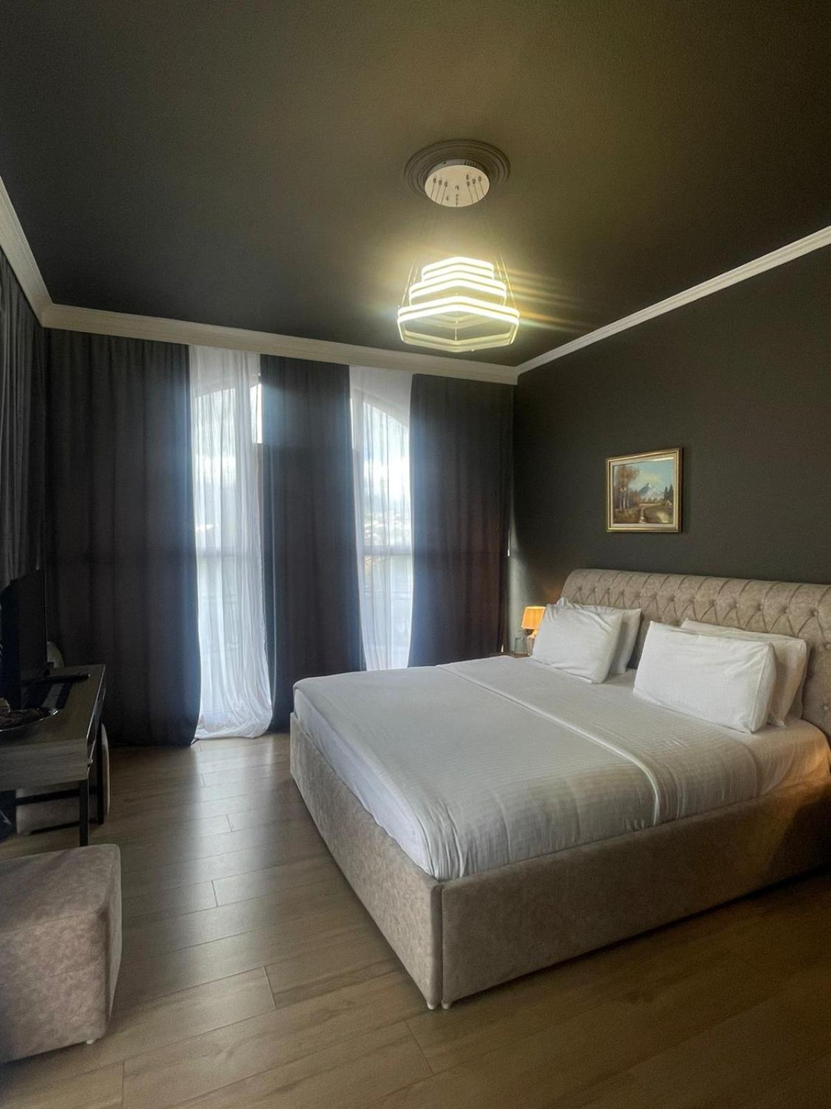 Misk & Hotel Tirana